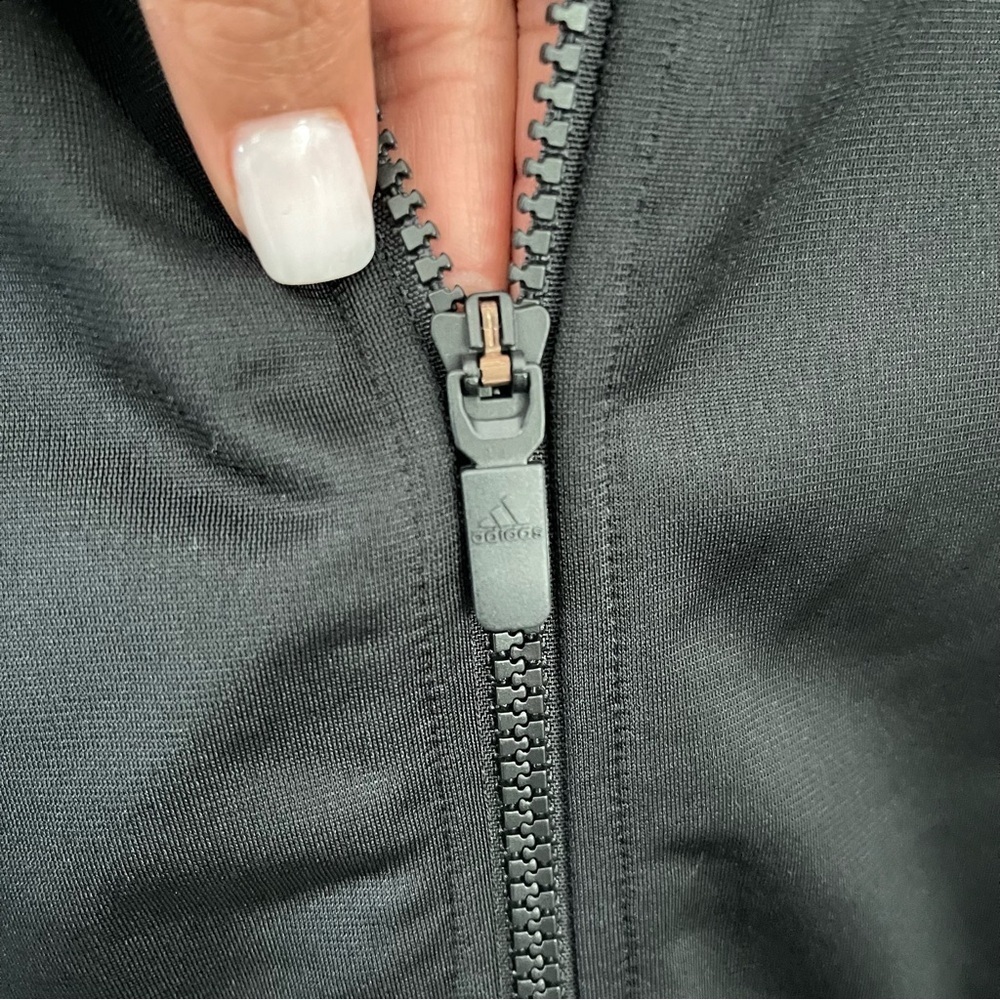 Adidas Women’s Track Jacket White Dazzle Tricot. - Picture 6 of 7